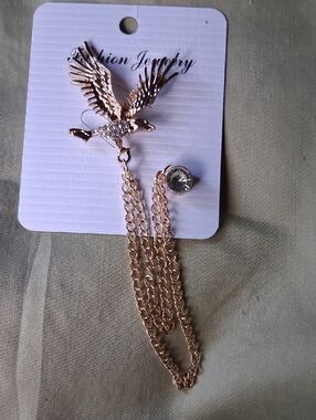 NWT! Gold Eagle Chain Dangle Brooch